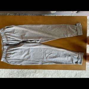 Lululemon grey joggers size 6